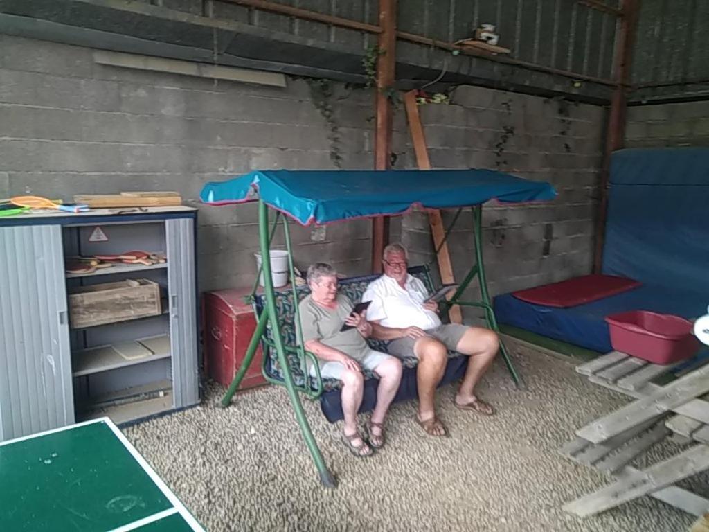 Camping La Foret Du Morvan Larochemillay Εξωτερικό φωτογραφία
